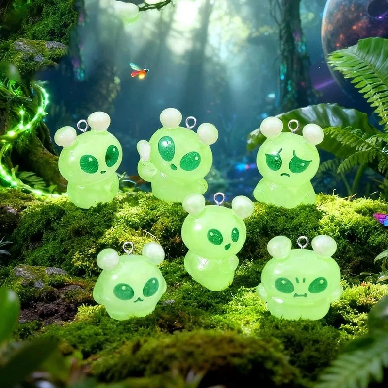 10Pcs Cute Mini Green Alien Re - огляд і ціна Body Jewelry Top