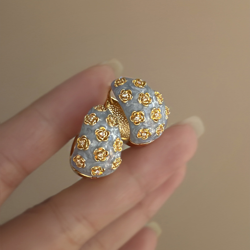 2026 New Retro Blue/White Rose - огляд і ціна Body Jewelry Top