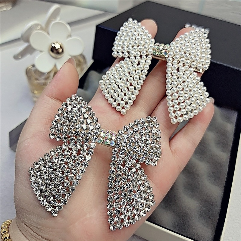 Rhinestone Pearl Bow Hair Clip - огляд і ціна Body Jewelry Wholesale