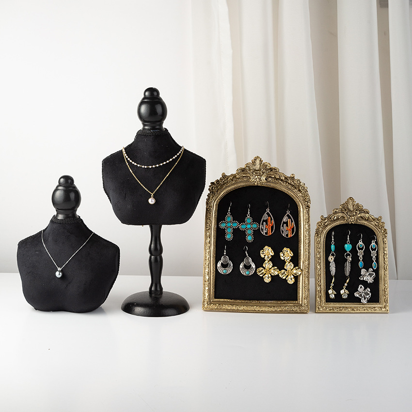 Black Velvet Bust Form Jewelry - огляд і ціна Body Jewelry Store